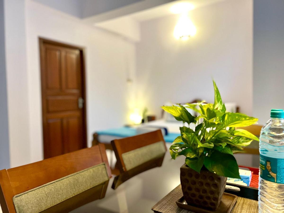 Villa By The Beach Goa บีนอลิม ภายนอก รูปภาพ