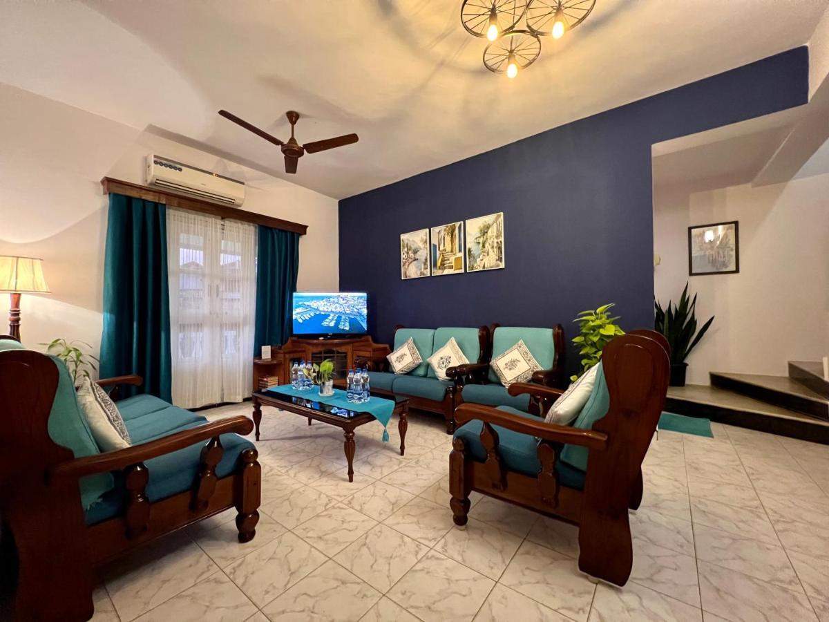 Villa By The Beach Goa บีนอลิม ภายนอก รูปภาพ