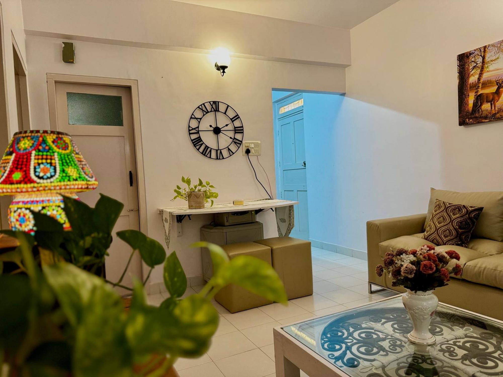 Villa By The Beach Goa บีนอลิม ภายนอก รูปภาพ