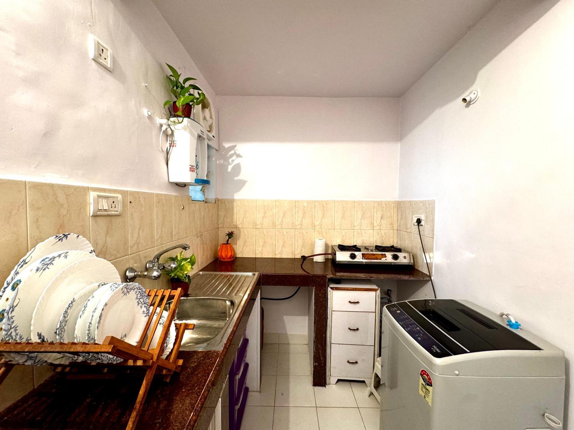 Villa By The Beach Goa บีนอลิม ภายนอก รูปภาพ